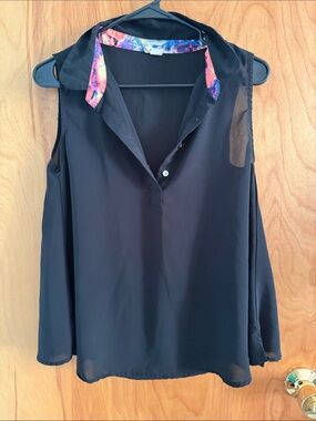 Japna Black Sleeveless Chiffon V-Neck Top with Multicolor Neck Trim